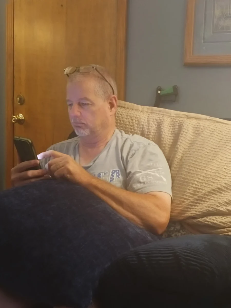 Microblogging from my recliner. Life is great.